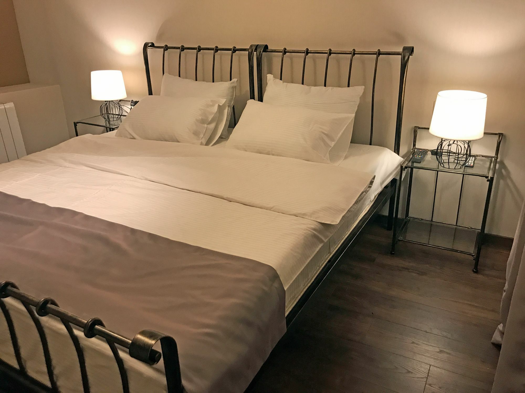 Oc Apartments Tbilisi ภายนอก รูปภาพ